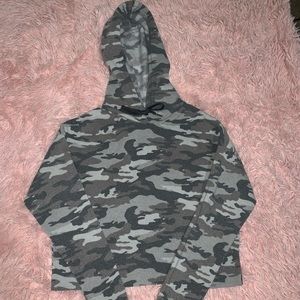 Rue21 camo crop hoodie